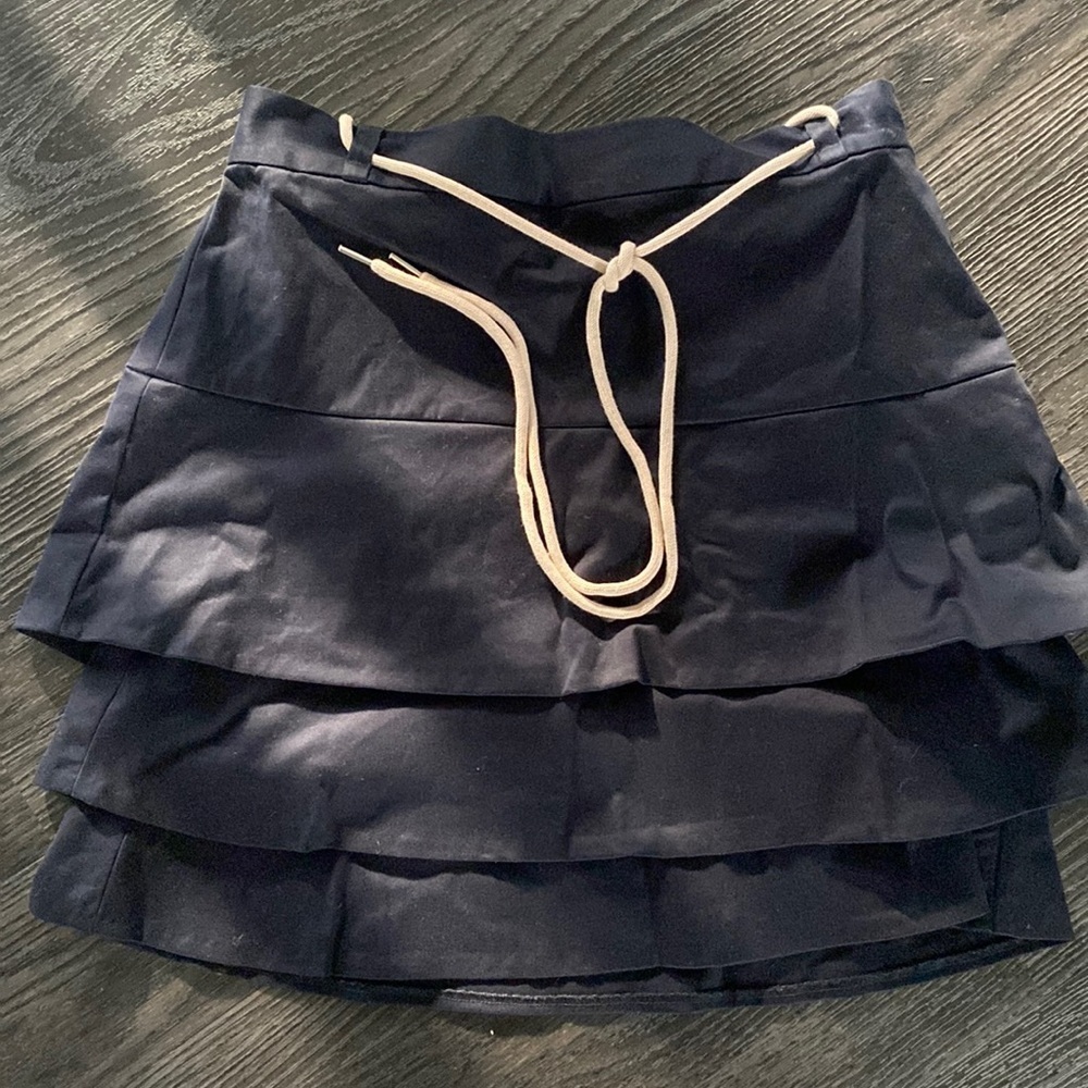Ann Taylor size 8 Layered skirt🍍D-2